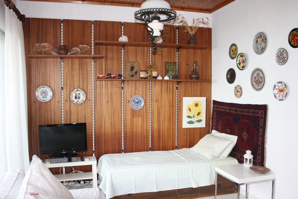 Lefka Apartment Hanioti Bagian luar foto