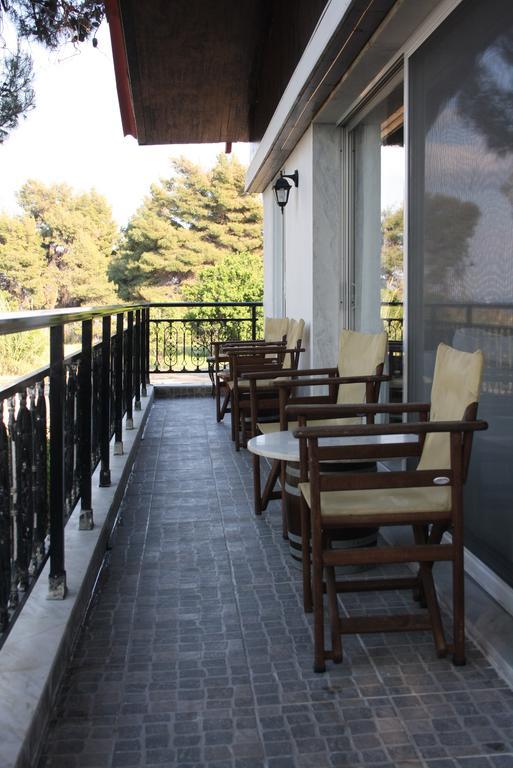 Lefka Apartment Hanioti Bagian luar foto